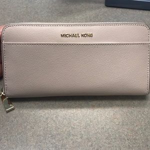 Michael Kors saffiano leather continental wallet
